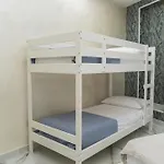 Civico 44 Napels