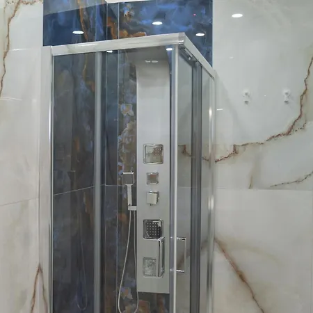 Civico 44 4* נאפולי