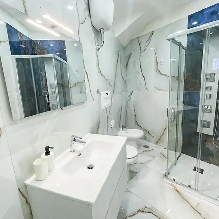 Civico 44 Gasthuis Napels